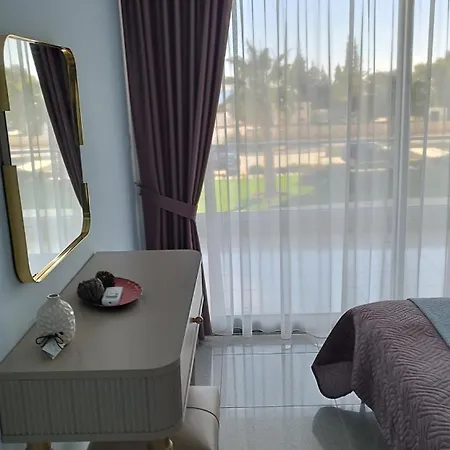 Luxury Sea View 1 Bedroom In Iskele, Northern Cyprus アパート